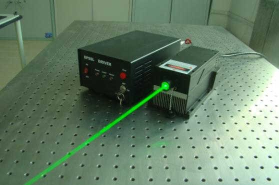 556nm綠光連續(xù)激光器